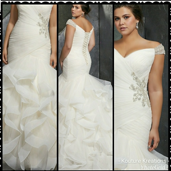 Plus size Mori Lee Wedding Dress
